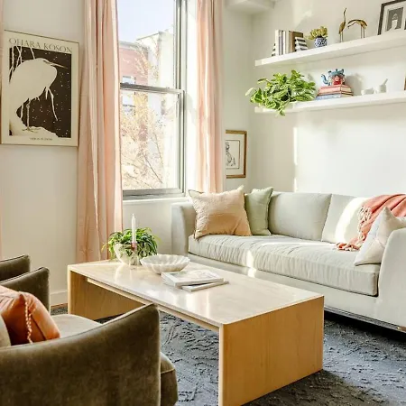 Lux Condo Near Washington Park - Walk Everywhere